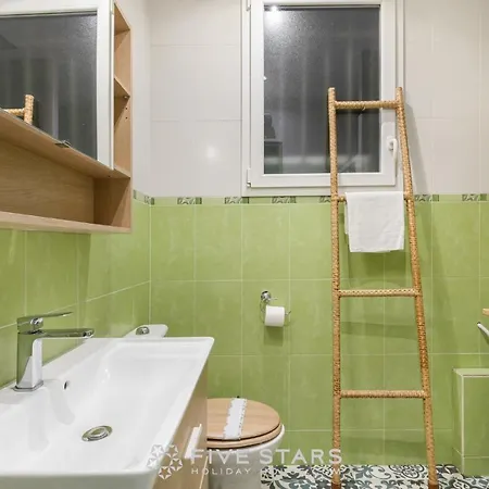 A Lorraine Fshh Apartment Nice